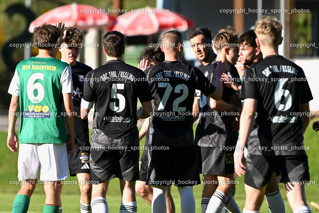 WSG Radenthein vs. URC Thal Assling | Jubel URC Thal Assling Mannschaft, WSG Radenthein vs. URC Thal Assling, WSG Radenthein vs. URC Thal Assling am 30.05.2025 in Radenthein (Sportplatz Radenthein), Austria, (Photo by Bernd Stefan)