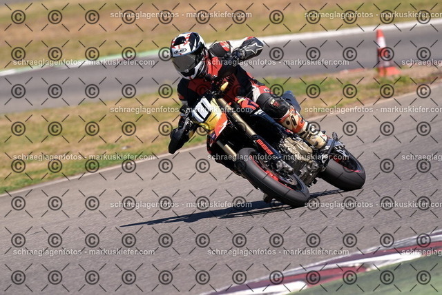 26bt04-1892 | markuskiefer.com - Realisiert mit Pictrs.com