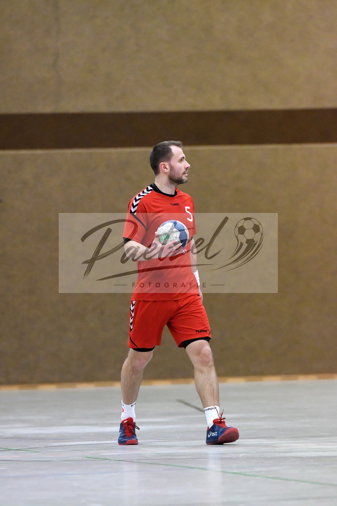 20200125_TEURWD_0021 | Handball, Herren:   beim Spiel der Landesklasse Süd zwischen SG Teuto Handball vs. RW Damme am 25.01.2020 in der Sporthalle-Gellenbeck in Hagen a.T.W., Deutschland.(Foto von Nico Paetzel) - Realisiert mit Pictrs.com