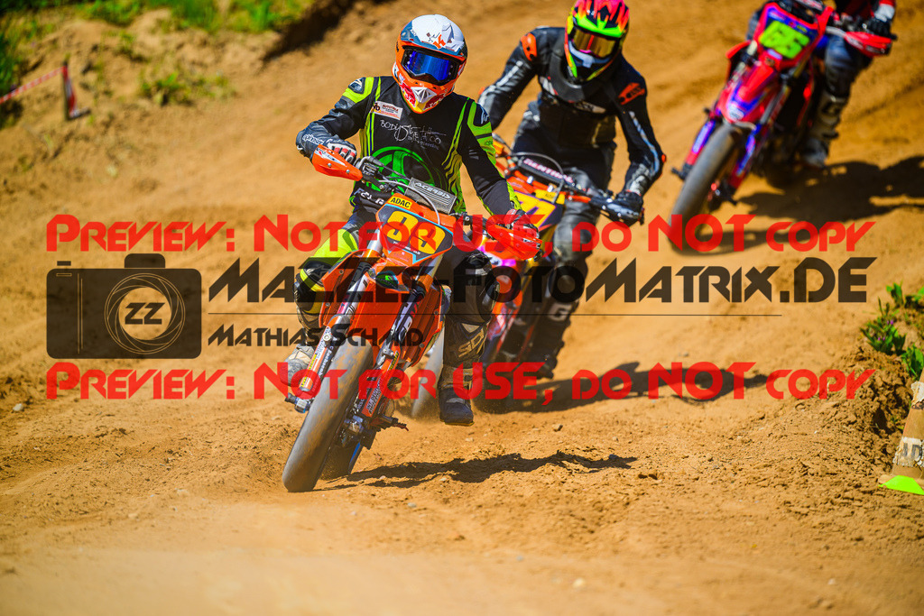 MaZZes_FotoMatrix_240512_6007705_8777 | S2