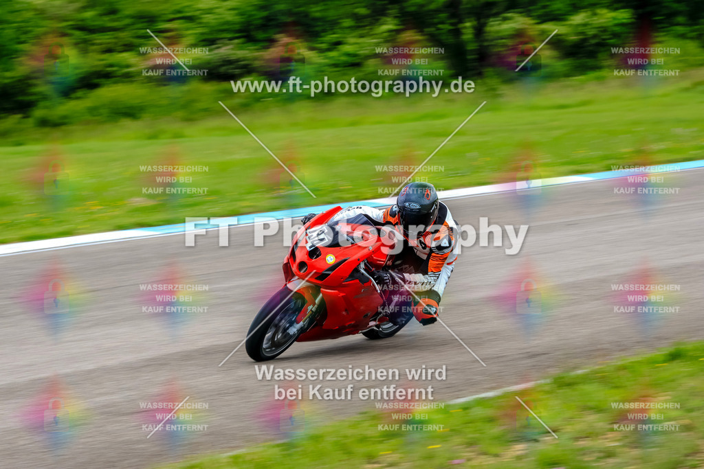 MotoTeam-3386 | Hier findet Ihr Bilder von Touristenfahrten auf der Nürburgring Nordschleife oder von anderen Veranstaltungen die ich besucht habe. Viel Spass beim Durch Schauen 