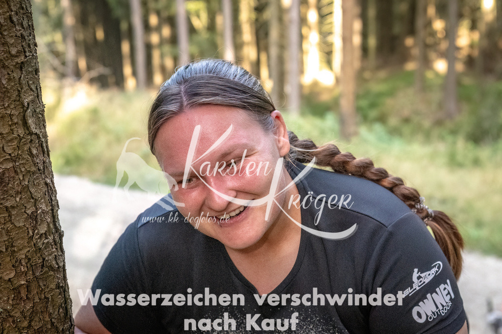 0950_ZZ93363-DeNoiseAI-low-light | kk-dogfotos