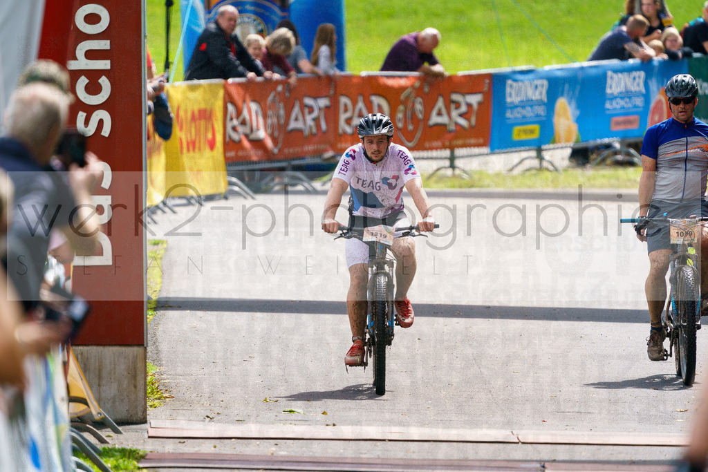 RennsteigRIDE Zieleinlaufbilder | Zieleinlauf RIDE 23