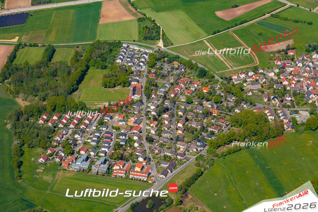 Die Luftbildaufnahme Kersbach - Forchheim wurde 2019 mittels Flugzeug (keine Drohne) erstellt. Perfekte Schärfe und Druck- Ergebnisse- Garantiert!