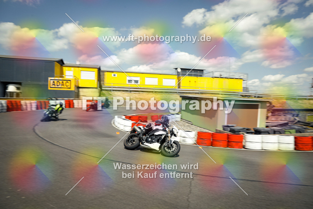 OBK_Mai_Volker_Adam-10886 | Hier findet Ihr Bilder von Touristenfahrten auf der Nürburgring Nordschleife oder von anderen Veranstaltungen die ich besucht habe. Viel Spass beim Durch Schauen 