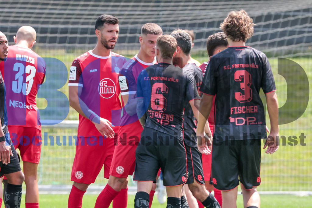 SES_ESSFKO20250712-60 | bond - Realisiert mit Pictrs.com