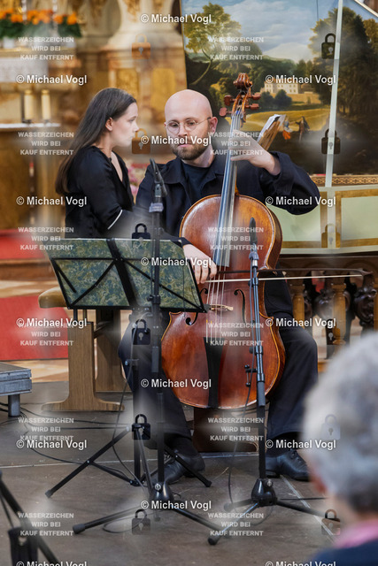 TAM25_K.10__Michael-Vogl_003_6062 | Tage Alter Musik Regensburg K.10 Basilika Unserer Lieben Frau zur Alten Kapelle The Beggar’s Ensemble (Frankreich) Elite de bons mots Meister des französischen Barocks Rameau – Royer – Boismortier – Leclair Augustin Lusson Solovioline, Leitung Foto: Michael Vogl