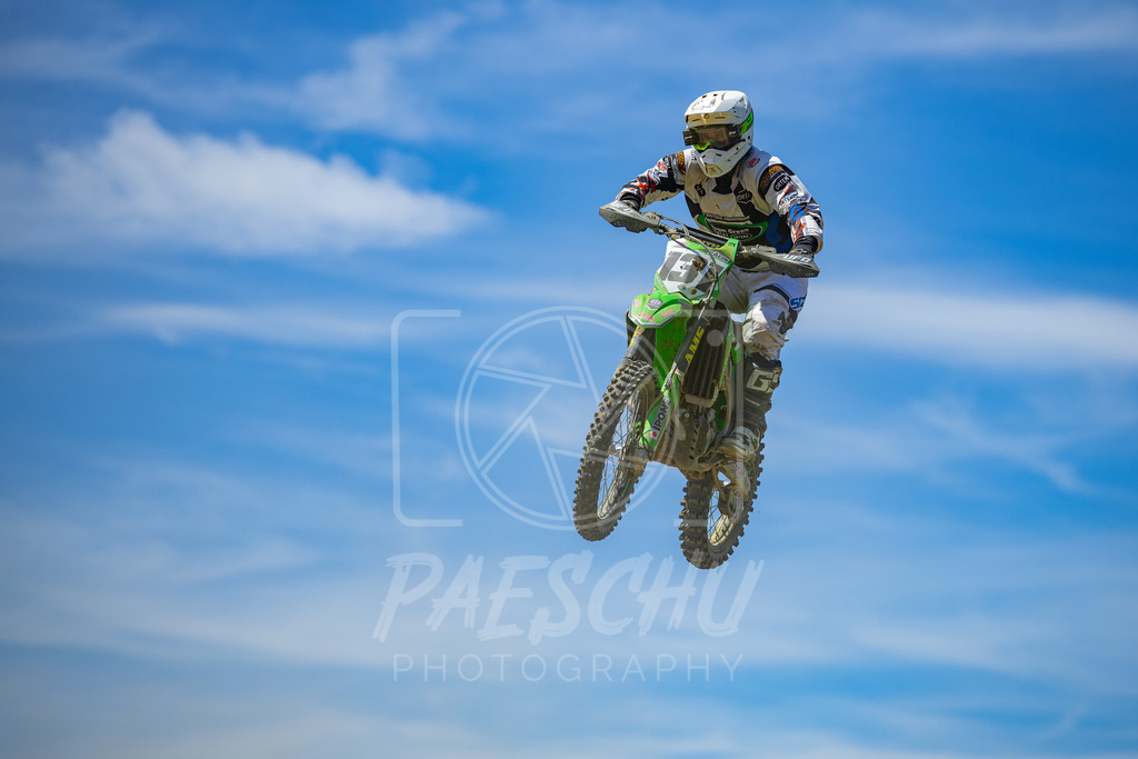 SE (303) | Paeschuphoto Shop - Wer nicht sucht der auch nicht findet.Ob Motocrossbilder oder von einem besuchtem Spiel, Hauptsache Action. - Realisiert mit Pictrs.com