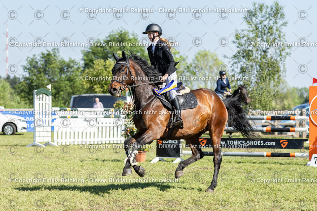 CL5A7070 | Emilia Reinking Fotografie - Realisiert mit Pictrs.com