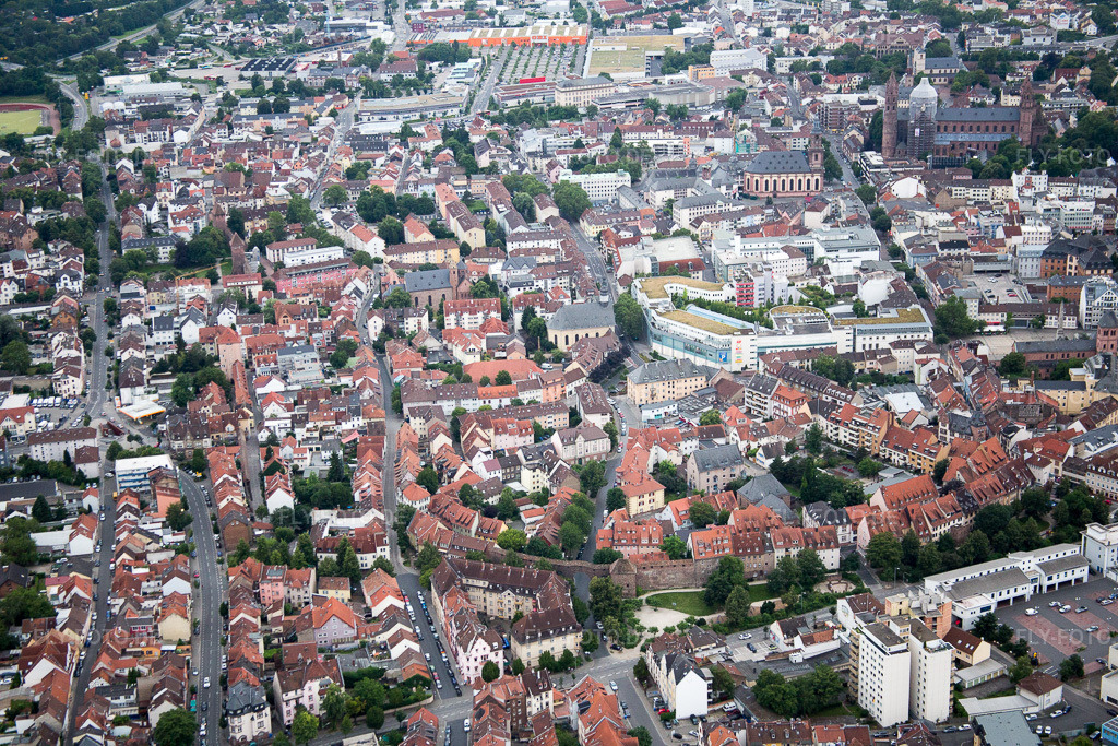 Luftbild: Altstadt in Worms im Bundesland Rheinland-Pfalz in Deutschland. Foto: IMG_091112.jpg vom 04.07.2016 durch Werner Riehm/FLY-FOTO.de