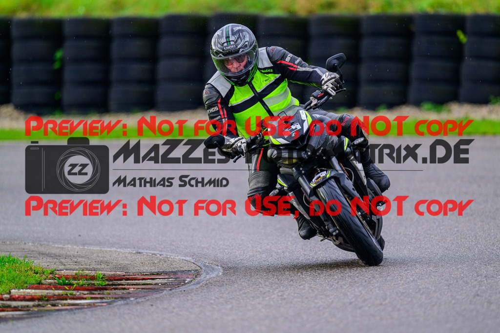 MaZZes_Fotomatrix_20241002_6007705_4211 | Fotograf Mathias Schmid
Sportfotograf,
Eventfotograf,
Hochzeitsfotograf,
Portraitfotograf