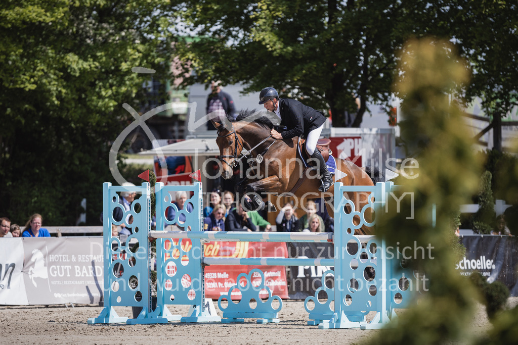 230520_MayDays_Youngster-M-300 | Deine schönsten Turniermomente als professionelle Fotos! Entdecke hochwertige Pferdesport-Fotografie im Online-Shop. Jetzt Fotos finden & bestellen!