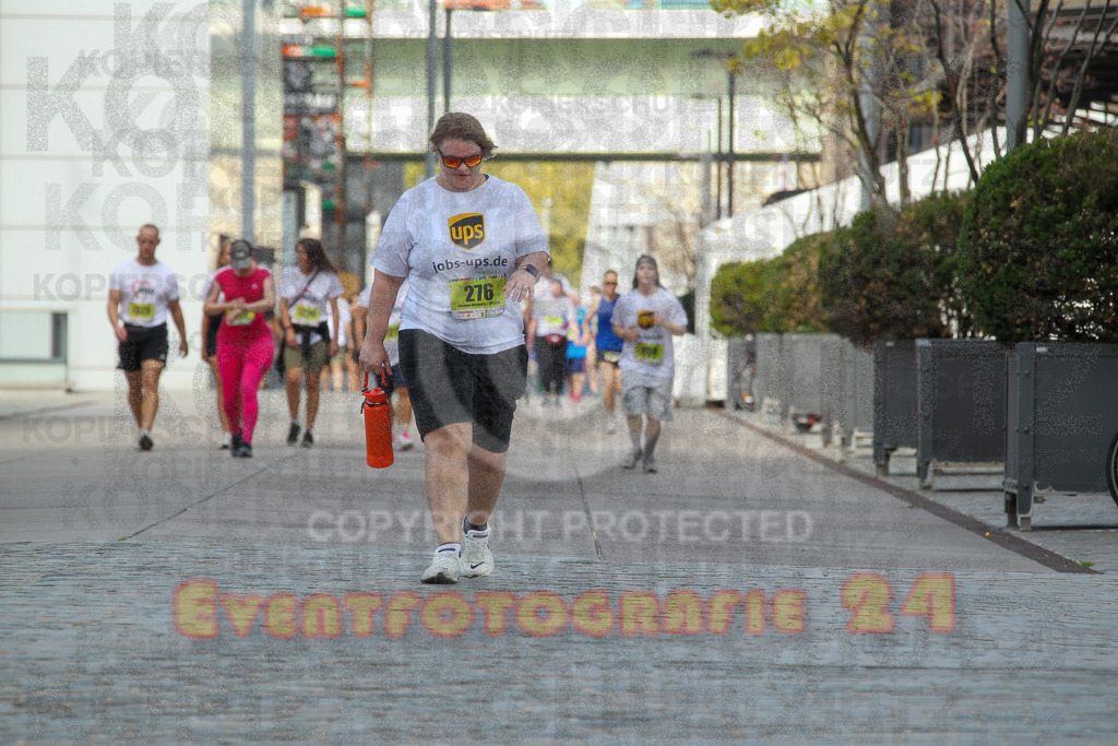 250920_1349_EV4_6727 | Sportfotografie im Rhein-Sieg Kreis, Köln, Bonn, NRW, Rheinland Pfalz, Hessen, etc. Unser Tätigkeitsfeld umfasst den Laufsport vom Volkslauf über den Marathon, Duathlon, Triathon bis zum Ultralauf wie Kölnpfad Ultra oder Schindertrail.