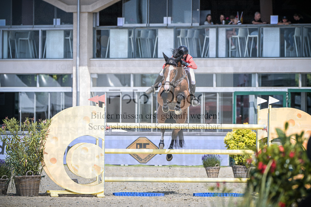 DOS_5914 | Entdecke hochwertige Reitturnierfotos von Foto Oger. Professionell, emotional und authentisch – jetzt Lieblingsmomente im Shop bestellen.Deutschlandweite Turnierfotografie. - Realisiert mit Pictrs.com