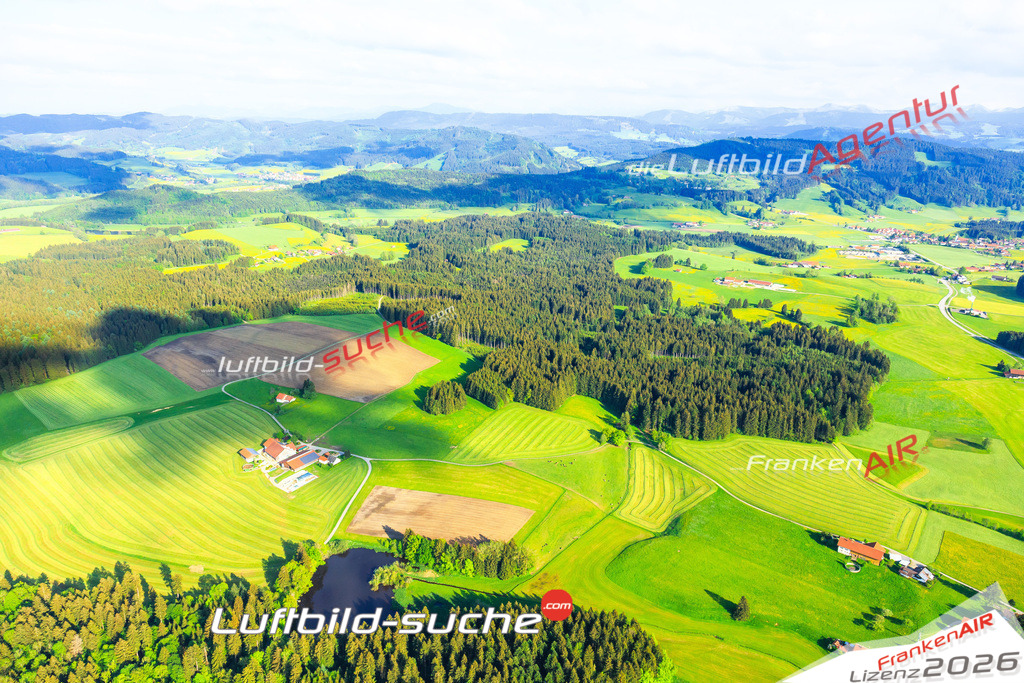 Die Luftaufnahme der Stadt Maierhoefen wurde vom UL-Flugzeug heraus erstellt ( keine Drohne )- hohe Auflösung für beste Qualität