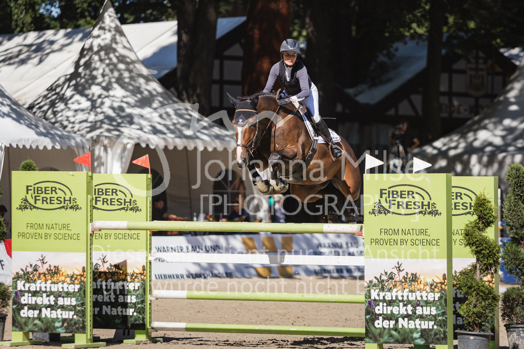 230908_OWLCh_MediumTour-148 | Deine schönsten Turniermomente als professionelle Fotos! Entdecke hochwertige Pferdesport-Fotografie im Online-Shop. Jetzt Fotos finden & bestellen!