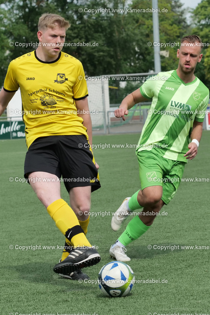 Fußball : Bezirksliga : SV 08/29 Friedrichsfeld - Borusia Veen am 10.05.2026 in Voerde Friedrichsfeld | Fußball : Bezirksliga : SV 08/29 Friedrichsfeld - Borusia Veen am 10.05.2026 in Voerde Friedrichsfeld - Realisiert mit Pictrs.com