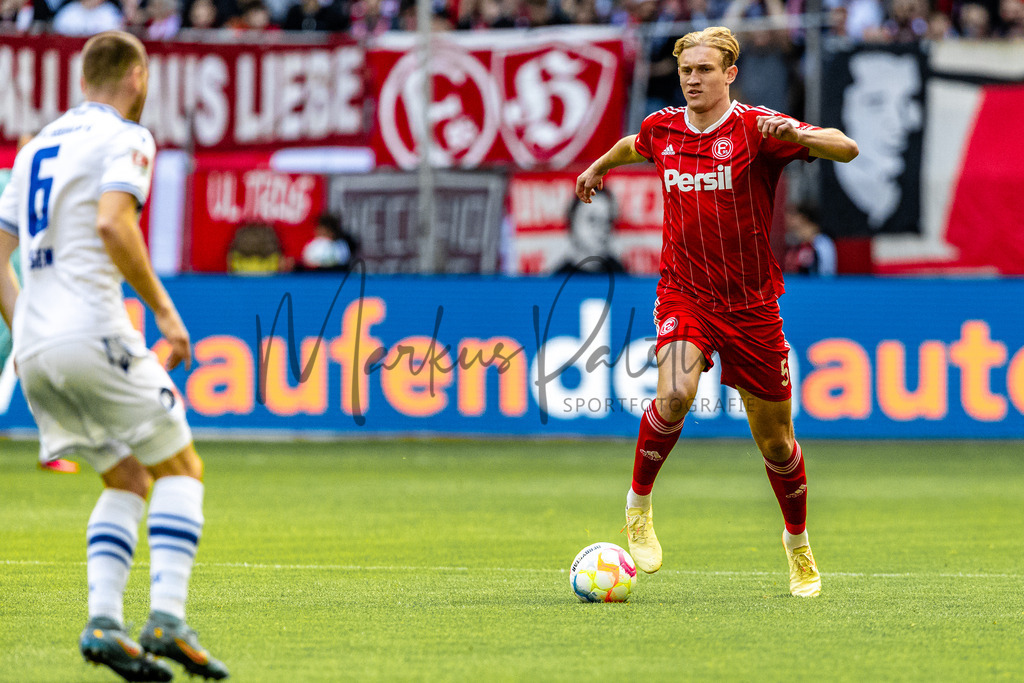 Fortuna Düsseldorf vs. Karlsruher SC | Düsseldorf, 30.04.2023: 2. Bundesliga, 30. Spieltag, Fortuna Düsseldorf gegen Karlsruher SC in der Merkur Arena in Düsseldorf. Foto: sportfotografie.ms | Markus Paletta - Realisiert mit Pictrs.com