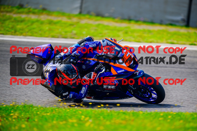 MaZZes_FotoMatrix_240831_6007705_7166 | R7