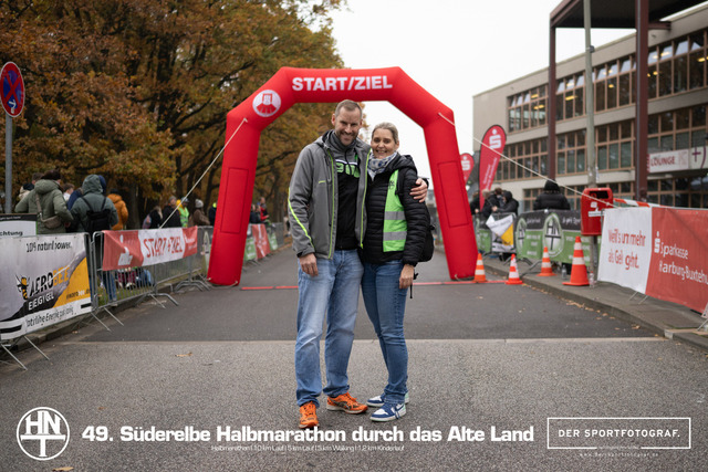 Süderelbe Halbmarathon 2025 I 09.11.2025 I Fotograf_DerSportfotograf.I 00518 | Der Sportfotograf. - Realisiert mit Pictrs.com