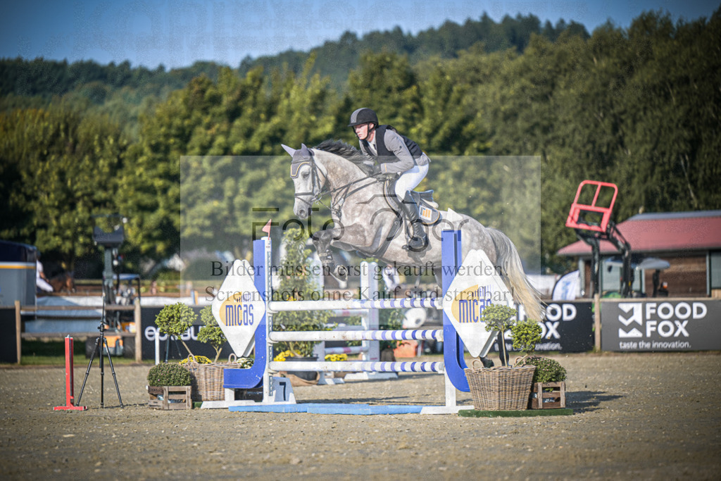 DOS_0997 | Entdecke hochwertige Reitturnierfotos von Foto Oger. Professionell, emotional und authentisch – jetzt Lieblingsmomente im Shop bestellen.Deutschlandweite Turnierfotografie. - Realisiert mit Pictrs.com