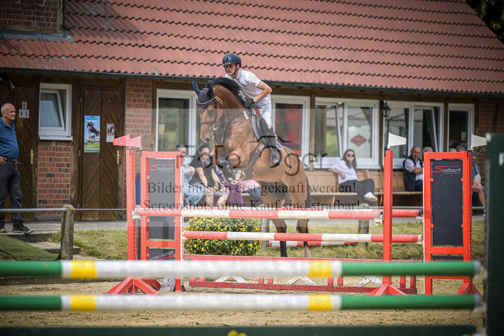 DOS_6735 | Entdecke hochwertige Reitturnierfotos von Foto Oger. Professionell, emotional und authentisch – jetzt Lieblingsmomente im Shop bestellen.Deutschlandweite Turnierfotografie. - Realisiert mit Pictrs.com