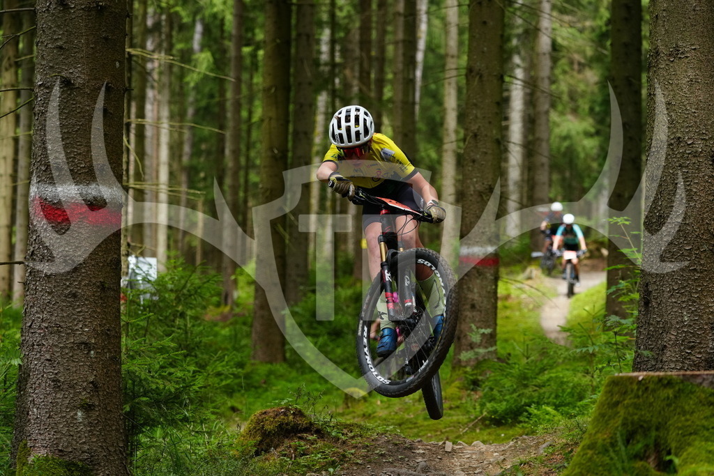 FC100418 | Fotogalerie der Treibjagd im Dunkelwald - Dein MTB Etappenrennen im Erzgebirge - Realisiert mit Pictrs.com