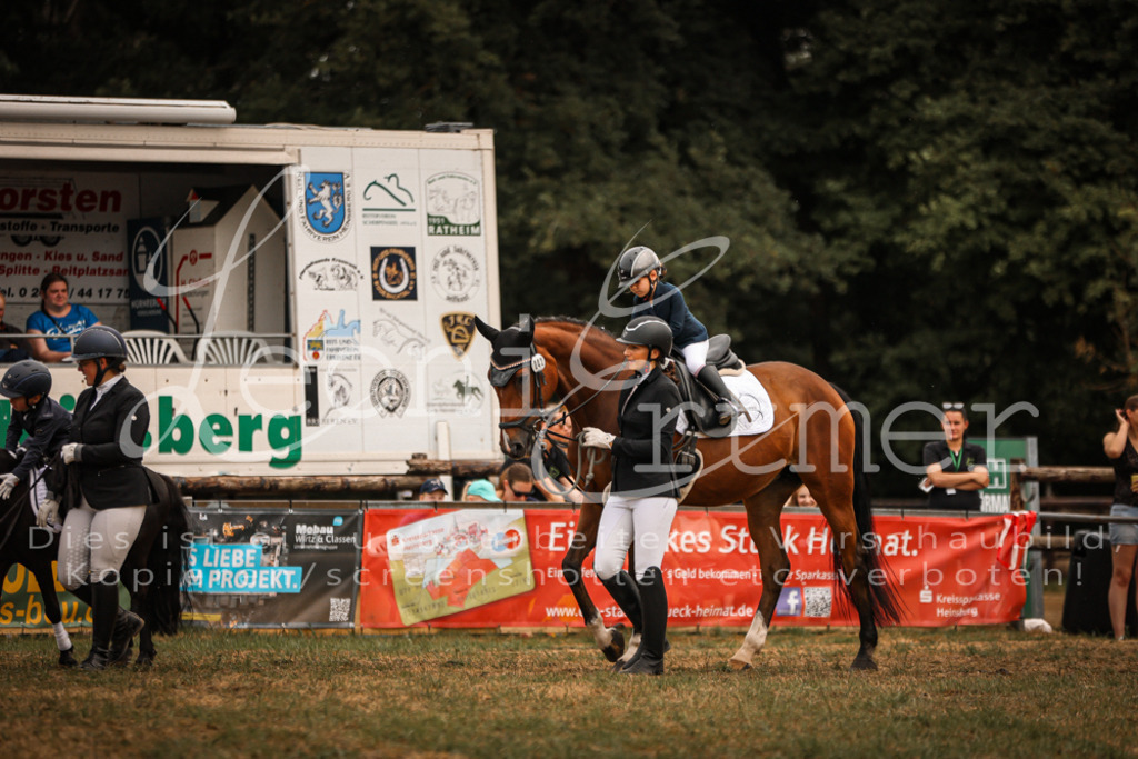 01.SoFZ00129 | Leoni Ertmer Photography - Realisiert mit Pictrs.com