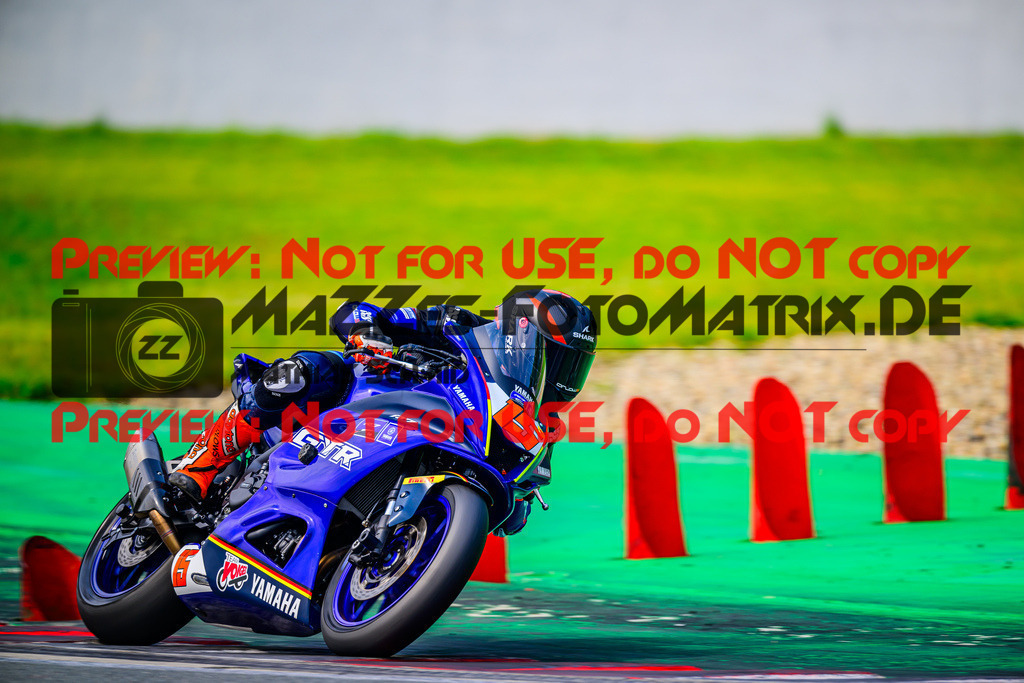 MaZZes_FotoMatrix_240601_6007705_9313 | R7