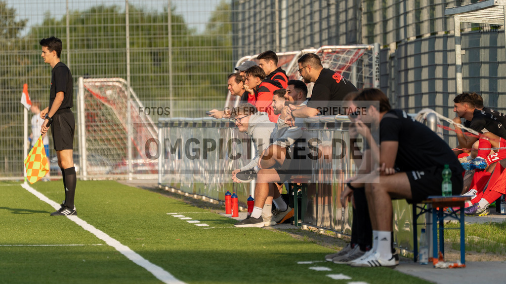 _OMG8359 | www.omgpictures.de, Sportfotograf, Verein, Fotograf, Baden Württemberg, Stuttgart, Heilbronn, omgpictures, Spieltag,  - Realisiert mit Pictrs.com