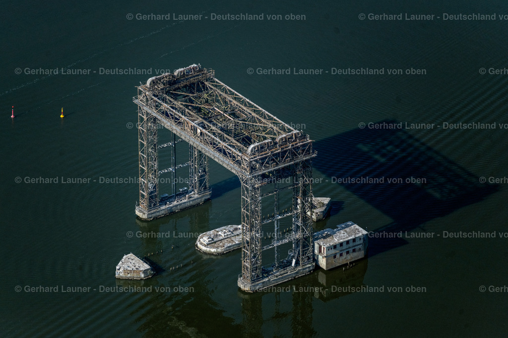 4061009 | USEDOM 08.09.2021 Ruinen - Reste der Karniner Brücke in Usedom im Bundesland Mecklenburg-Vorpommern. Technisches Denkmal, einst die modernste Eisenbahnhubbrücke Europas. // The Karniner bridge in Usedom, Mecklenburg-Vorpommern. Technical monument, once the most advanced railway lift bridge of Europe. Foto: Gerhard Launer