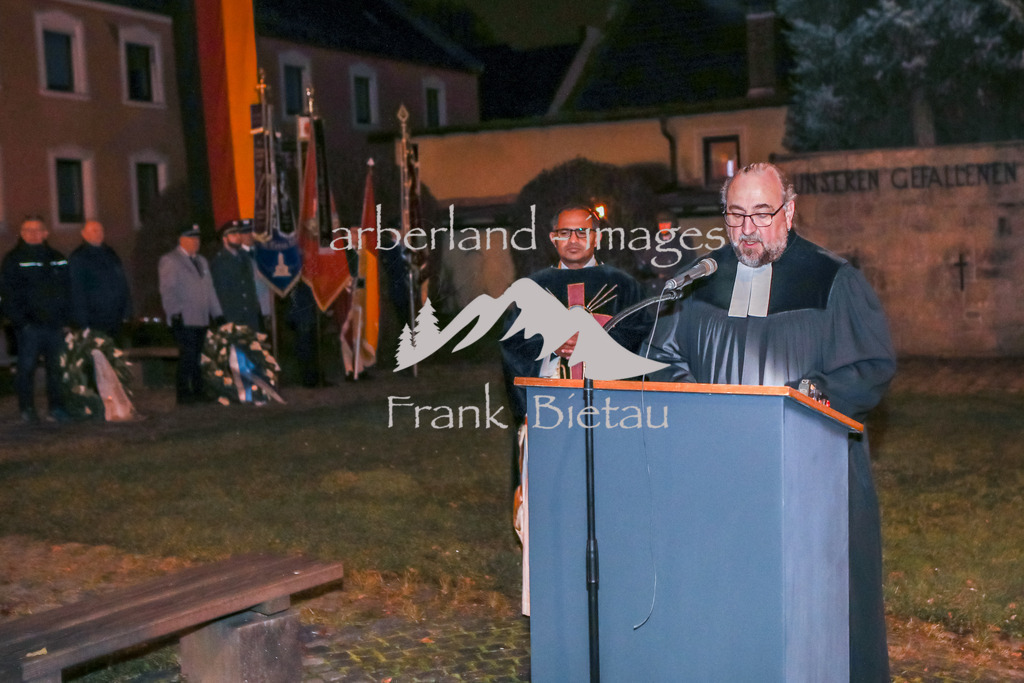 OE7A8363 | Pfarrer v.l. Pfarrvikar Binoy Xavier, Pfarrer Heiko Hermann