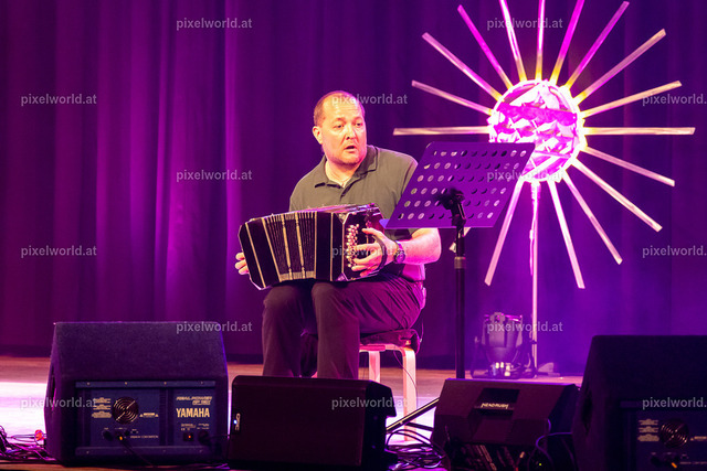 Kunst trifft Stadt - Aufführung | Bildershop von pixelworld.at - Realisiert mit Pictrs.com