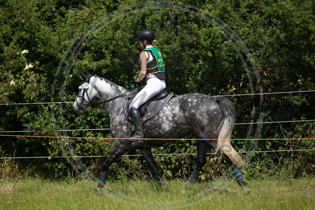 994A1009 | sabrinanicolaifotografie - Realisiert mit Pictrs.com