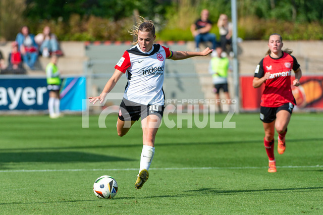 20240915NSZ_6207 | Laura Freigang (Eintracht Frankfurt,No.10)DEU, Leverkusen, 15.09.2024 Fußball, Google Pixel Frauen-Bundesliga, Saison 2024/2025, Bayer 04 Leverkusen - Eintracht Frankfurt - Realisiert mit Pictrs.com