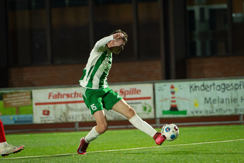 Fußball I Herren I Saison 2025-2026 I Freundschaftsspiel I TSV Grossenkneten - TuS Lutten I 1273 | Joshua Gruner (15, TuS Lutten) - Realisiert mit Pictrs.com