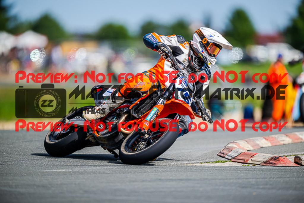 MaZZes_FotoMatrix_220903_3418 | UE40