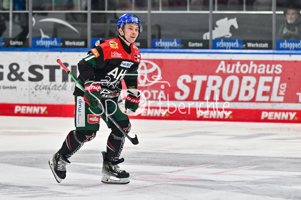 Augsburger Panther - Düsseldorfer EG | Jubel der Panther nach dem Treffer zum 2-1 durch Florian ELIAS (Augsburger Panther #67) / Tor / Torschuetze / Freude / Happy / DEL: Augsburger Panther - Duesseldorfer EG, Curt Frenzel Stadion am 04.03.2025