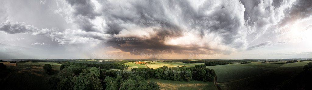 Gewitterzelle über Wittingen | löwenblicke | shop