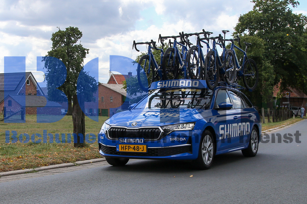 SES_DEUTOU20250821-57 | bond - Realisiert mit Pictrs.com