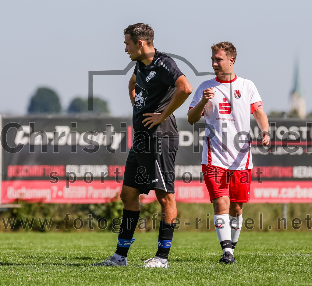 2023-09-17_044_SG_Anzing-Parsdorf_II_gegen_TSV_Zorneding_II | Anzing, Deutschland, 17.09.2023:
Fußball, A-Klasse 2023 / 2024, 5. Spieltag, Endergebnis: 1:1

Nikolas Stangl ((SG) Anzing-Parsdorf, #3), Clemens Holzmann (TSV Zorneding, #5)

Foto: Christian Riedel / fotografie-riedel.net