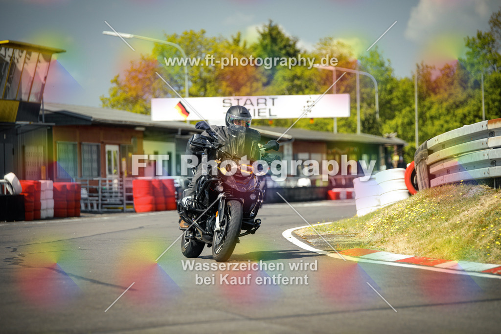 OBK_Mai_Justin_Uwe-10745 | Hier findet Ihr Bilder von Touristenfahrten auf der Nürburgring Nordschleife oder von anderen Veranstaltungen die ich besucht habe. Viel Spass beim Durch Schauen 