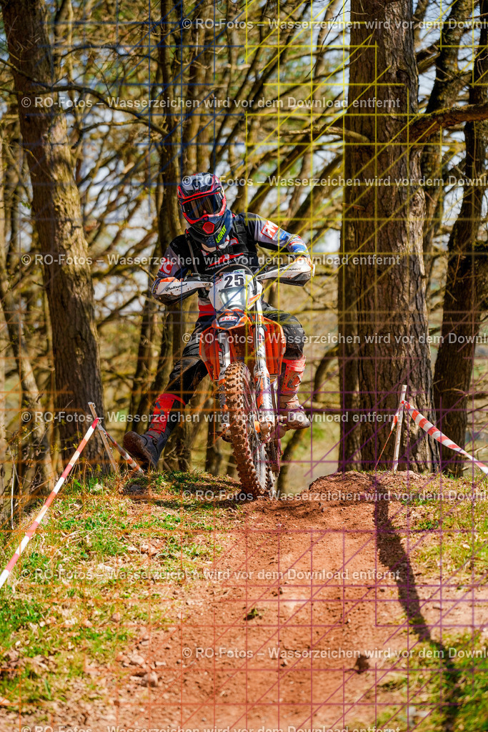 2 Lauf Mernes-832 | Sportfotografie von RO-Fotos: Motorsport, Motocross, Enduro, Laufveranstaltungen und Triathlon. Professionelle Fotos von Sportlern und Events. - Realisiert mit Pictrs.com