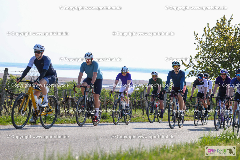 Neusiedlersee Radmarathon 2026 | @sportshot_your_pictrs #yourpictures#roadtowm2029 #nrm #neusiedlerseeradmarathon #neusiedlersee #neusiedlerseetourismus #burgenland #mörbisch #nrm26 #burgenlandtourismus #voglundco #poweredbyburgenlandtourismus #radsport #rad #marathon #ucigranfondo #visitburgenland #ucigranfondoworldseries
