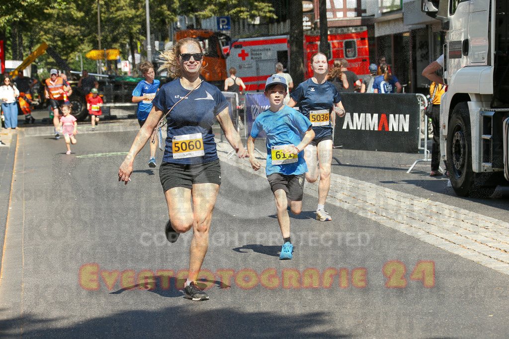 250621_1048_EX1_2633 | Sportfotografie im Rhein-Sieg Kreis, Köln, Bonn, NRW, Rheinland Pfalz, Hessen, etc. Unser Tätigkeitsfeld umfasst den Laufsport vom Volkslauf über den Marathon, Duathlon, Triathon bis zum Ultralauf wie Kölnpfad Ultra oder Schindertrail.