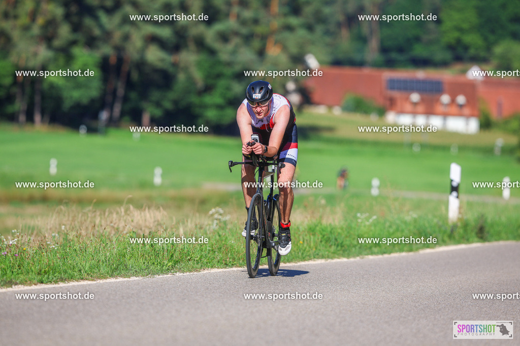 TRA56810 | Brombachsee Triathlon 2025 #brombachseetriathlon #triathlonbrombachsee #yourpictrs #sportshot_your_pictrs @Sportshotphotography  www.sportshot.de