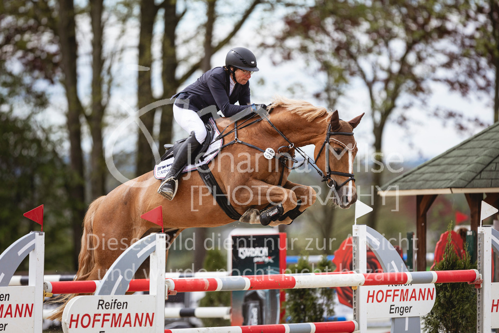 240428_Spenge_Stil-S-112 | Deine schönsten Turniermomente als professionelle Fotos! Entdecke hochwertige Pferdesport-Fotografie im Online-Shop. Jetzt Fotos finden & bestellen!