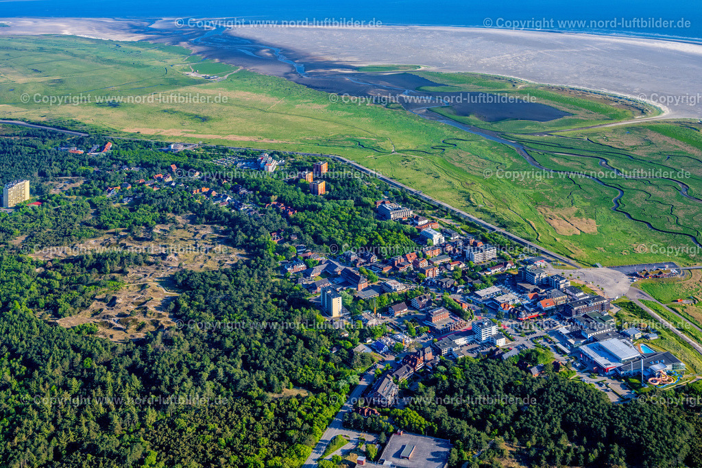 St.Peter-Ording_ELS_1205300523 | SANKT PETER-ORDING 30.05.2023 Ortsansicht an der Meeres-Küste der Nordsee in Sankt Peter-Ording im Bundesland Schleswig-Holstein. // Townscape on the seacoast of North Sea in Sankt Peter-Ording in the state Schleswig-Holstein. Foto: Martin Elsen