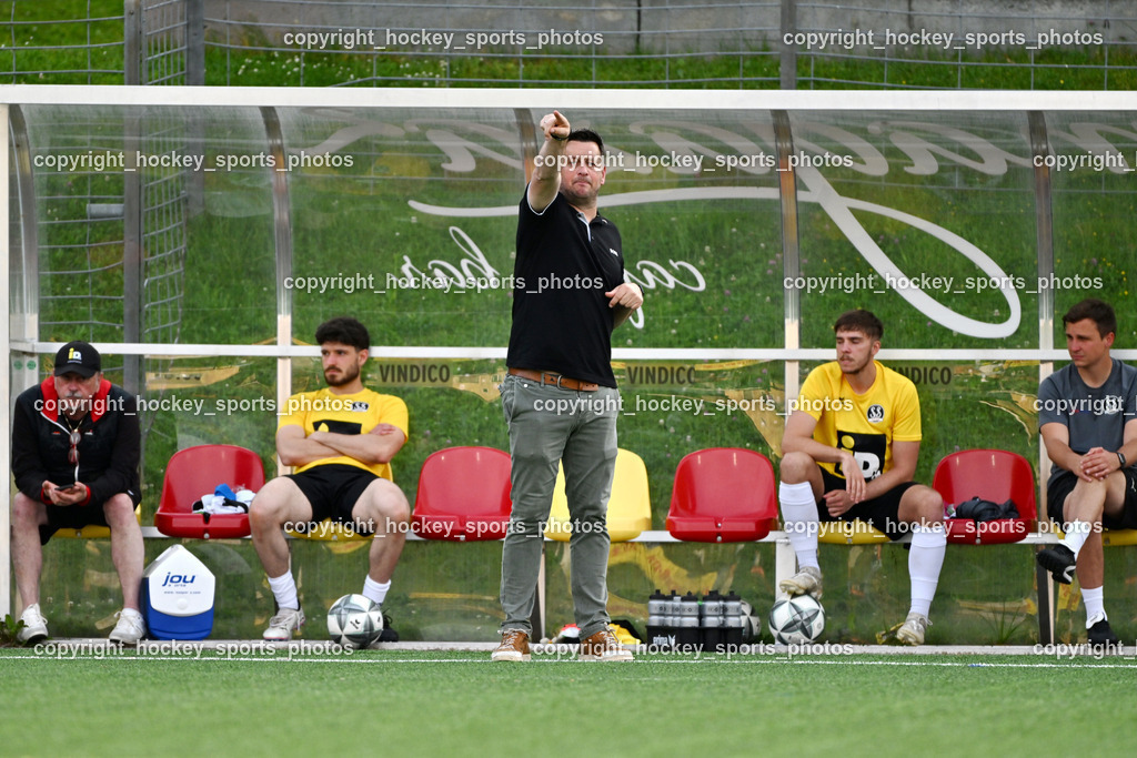 SV Spittal 1921 vs. ATUS Velden | Spielerbank SV Spittal,  Sportlicher Leiter SV Spittal Wolfgang Oswald, Headcoach SV Spittal Philipp Dabringer, SV Spittal 1921 vs. ATUS Velden, SV Spittal 1921 vs. ATUS Velden am 05.06.2025 in Spittal an der Drau (Goldeck Stadion), Austria, (Photo by Bernd Stefan)