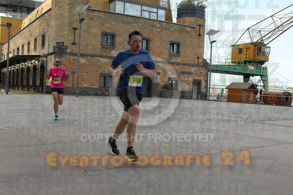 250920_1514_EV4_8284 | Sportfotografie im Rhein-Sieg Kreis, Köln, Bonn, NRW, Rheinland Pfalz, Hessen, etc. Unser Tätigkeitsfeld umfasst den Laufsport vom Volkslauf über den Marathon, Duathlon, Triathon bis zum Ultralauf wie Kölnpfad Ultra oder Schindertrail.